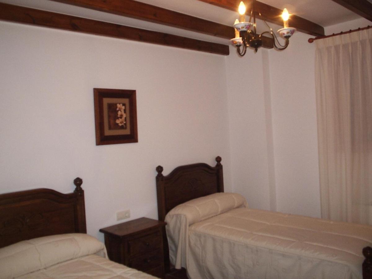 Doppel- oder Zweibettzimmer