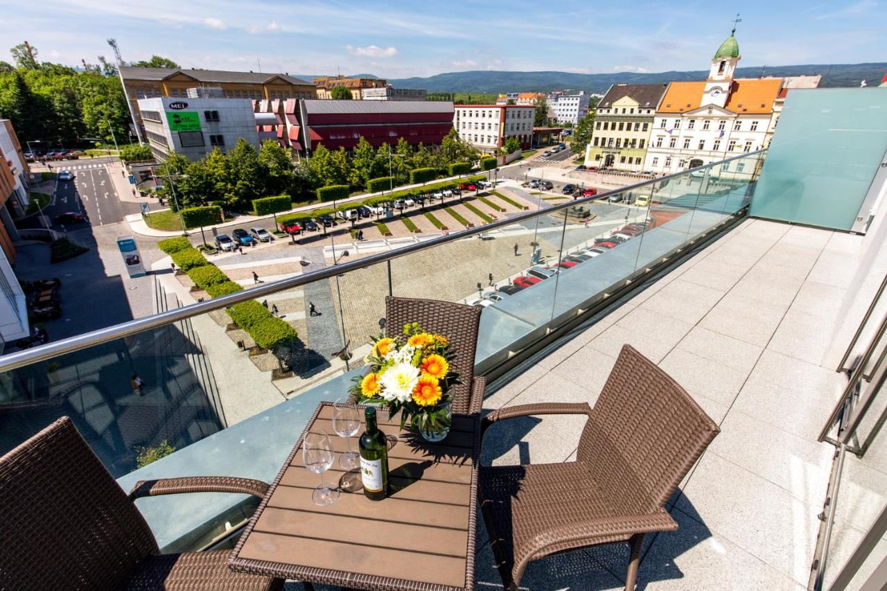Three-Bedroom Apartment with Rooftop Terrace