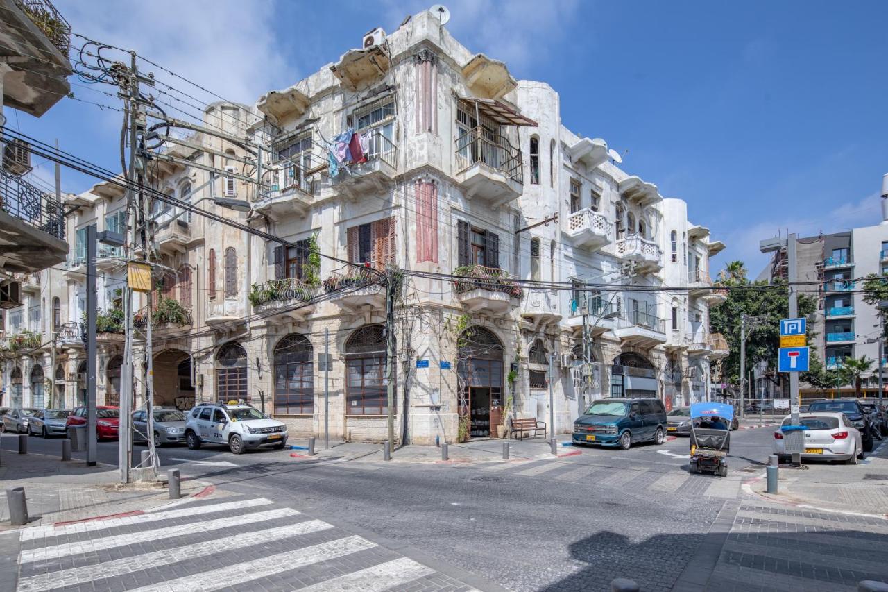 Vintage Duplex Apartment by the Beach / Flea Market District - B&B Tel Aviv