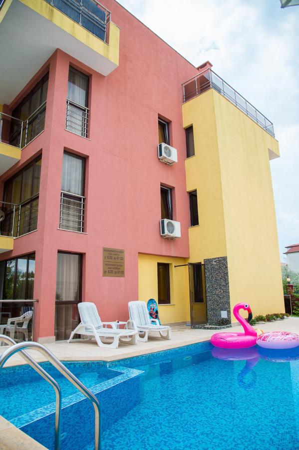 Apart Lev - B&B Ravda