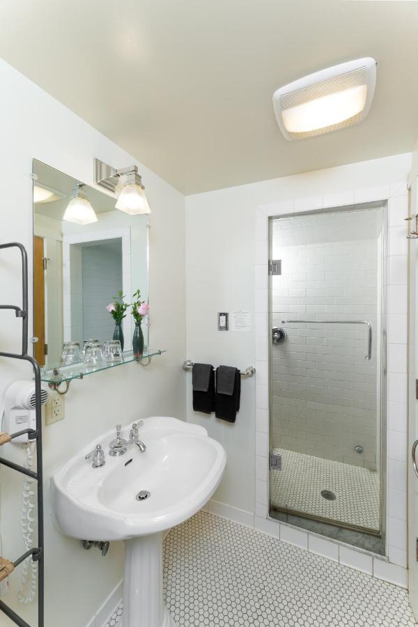 King Suite with Spa Bath