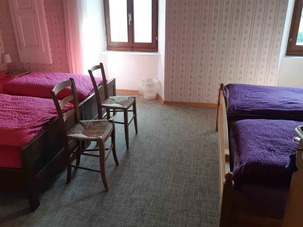 Vierpersoonskamer met Eigen Badkamer