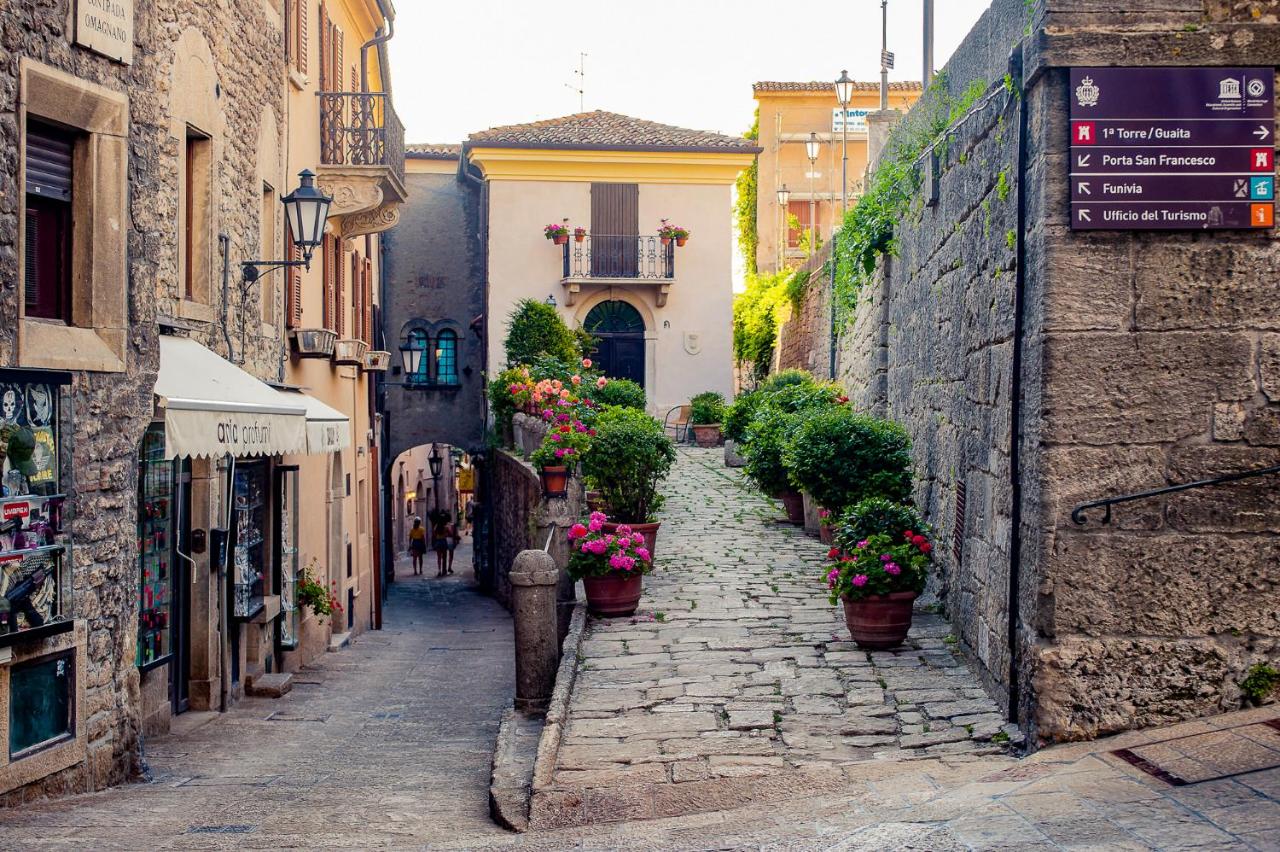antica bifora rsm - B&B