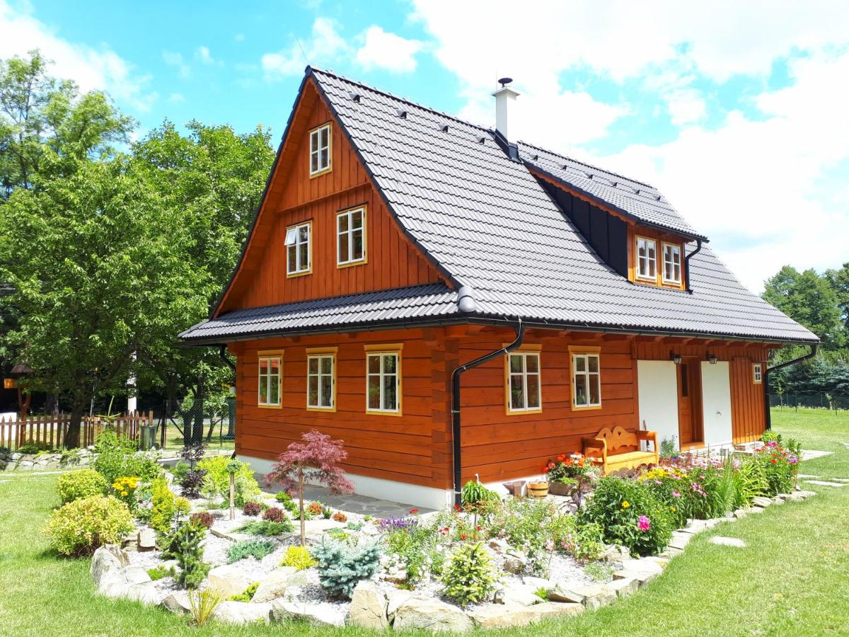 B&B Komorní Lhotka - Chalupa Pomněnka - Bed and Breakfast Komorní Lhotka