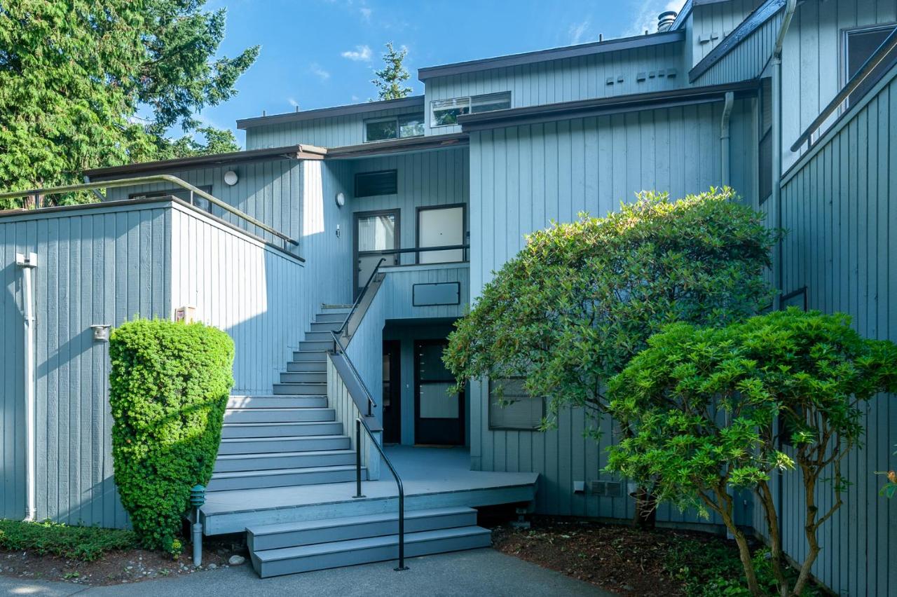 Oceanview Escape at Birch Bay with indoor Pool & Hot Tub - Ferienwohnung