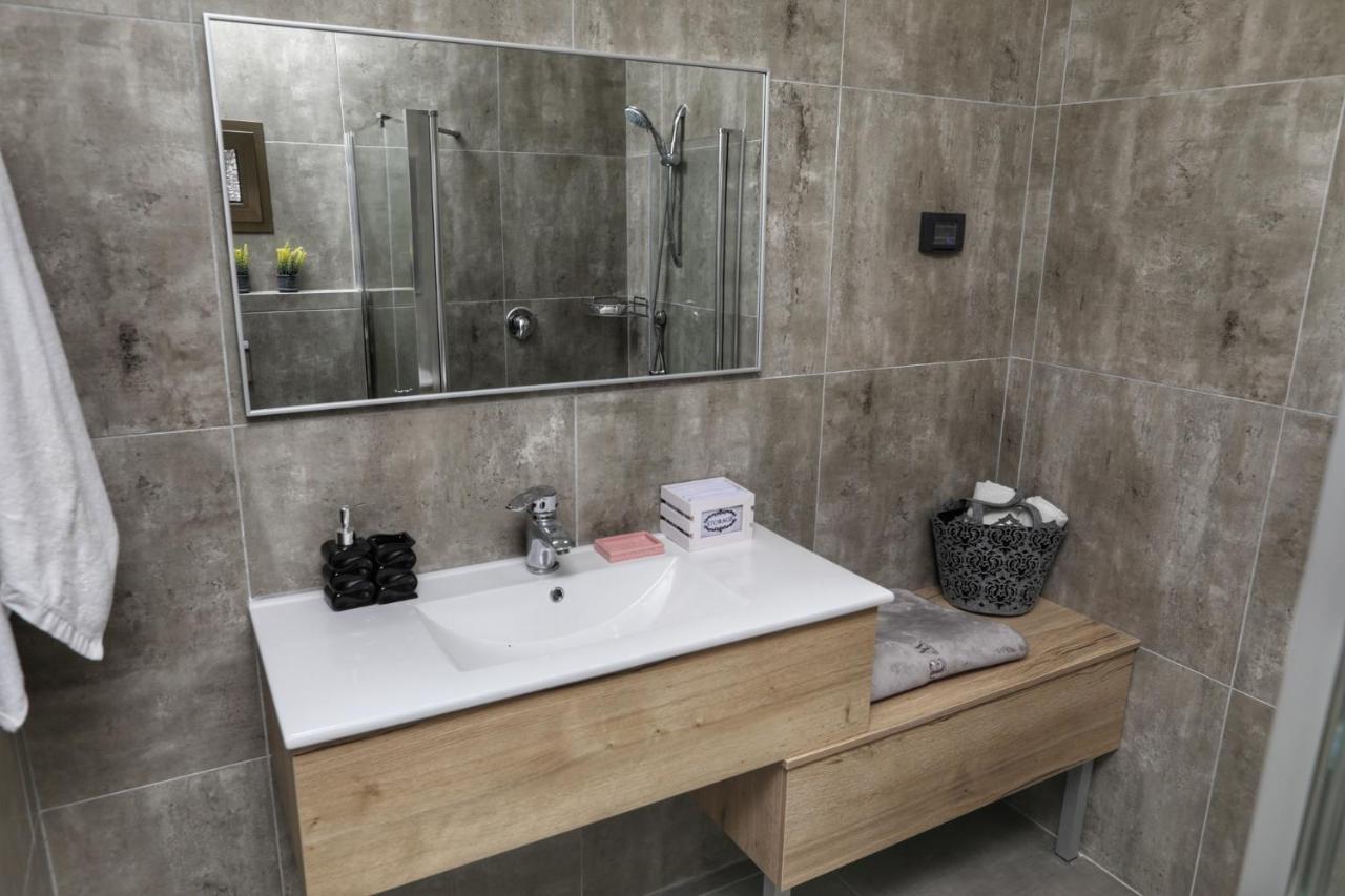 ROMSUITES - Сozy & Stylish, center Baha'i gardens and Colony - Bed and Breakfast Haifa