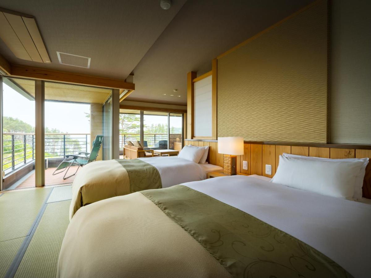 Suite with Tatami Area and Open-Air Bath - Ocean View