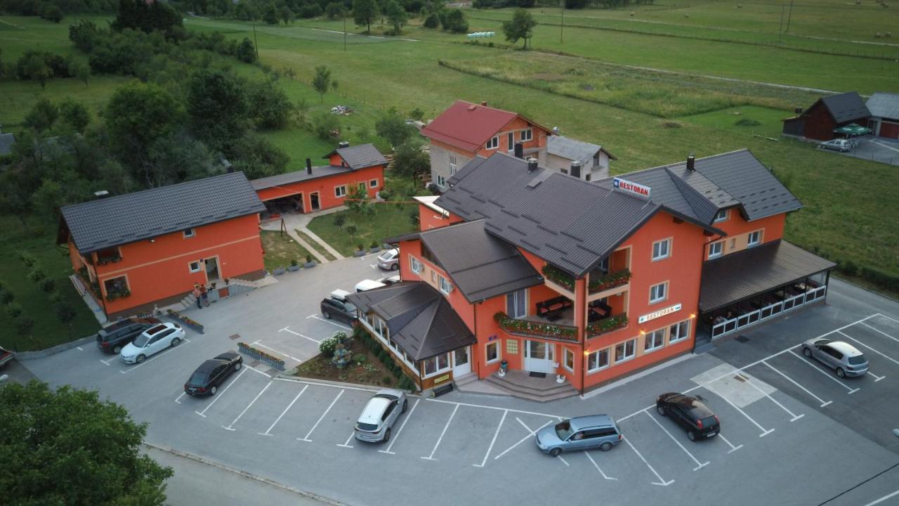 House Šapina - B&B Korenica