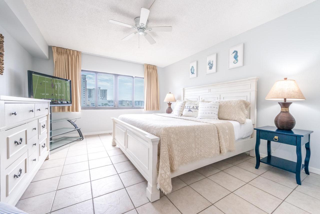 Two-Bedroom Apartment -  Limited Ocean View - Unit 413