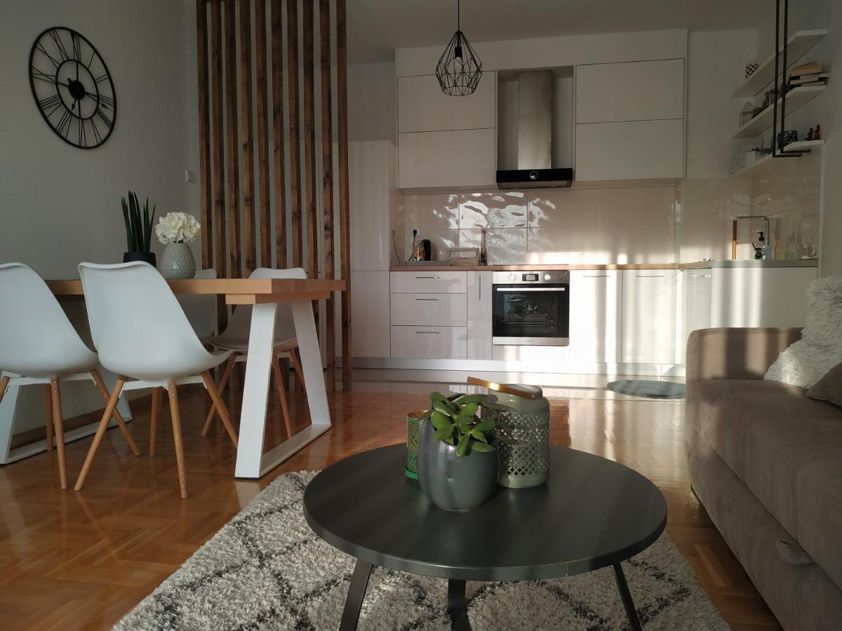 Apartman Avisi - B&B