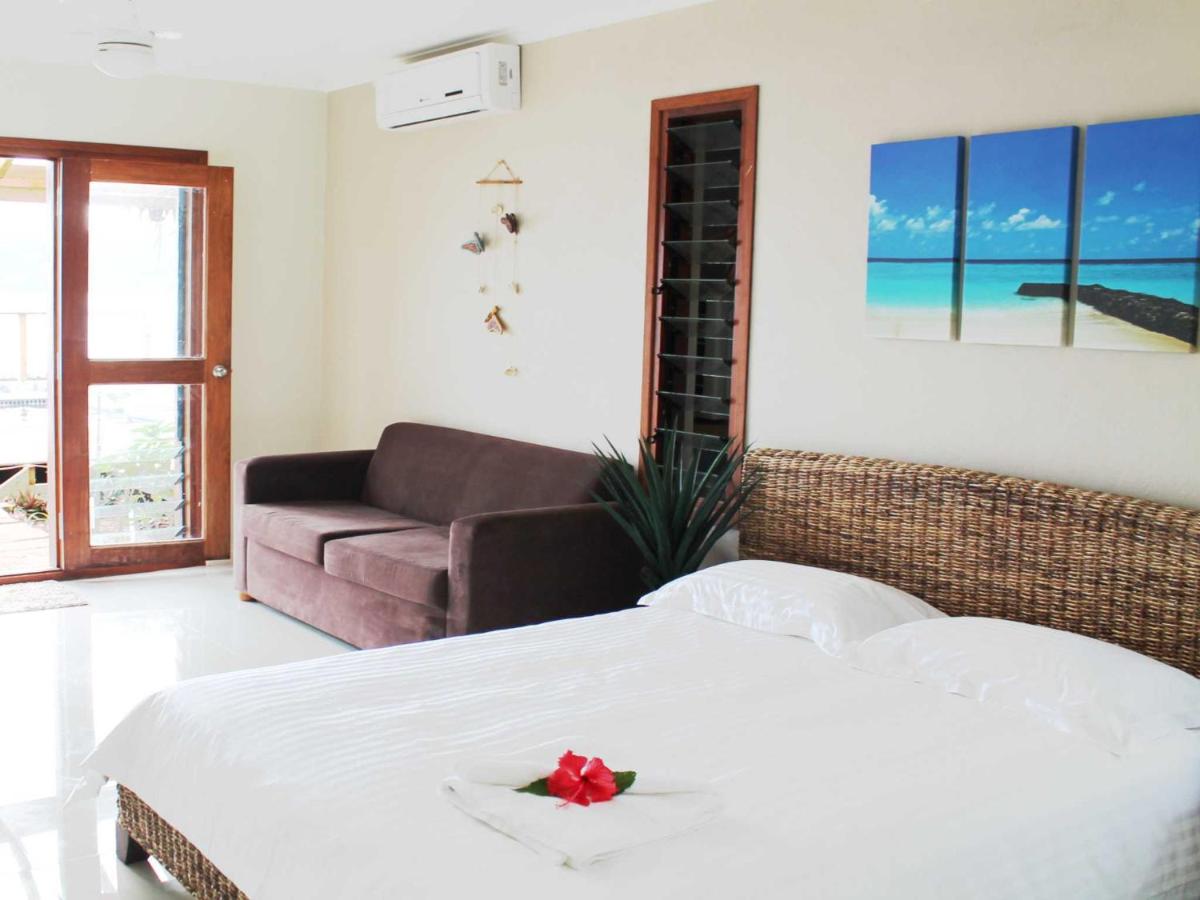 Studio Apartment with Pool View