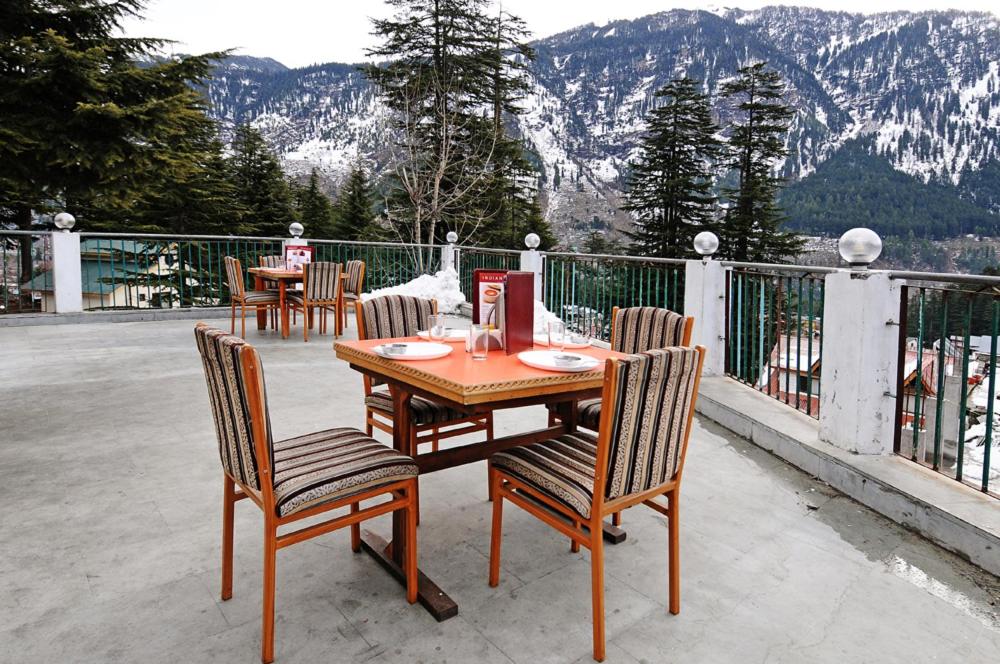 B&B Manali - Hotel Greenfields - Bed and Breakfast Manali