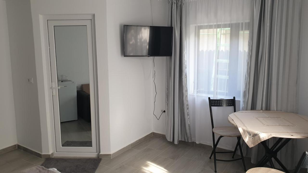 Doppel- oder Zweibettzimmer