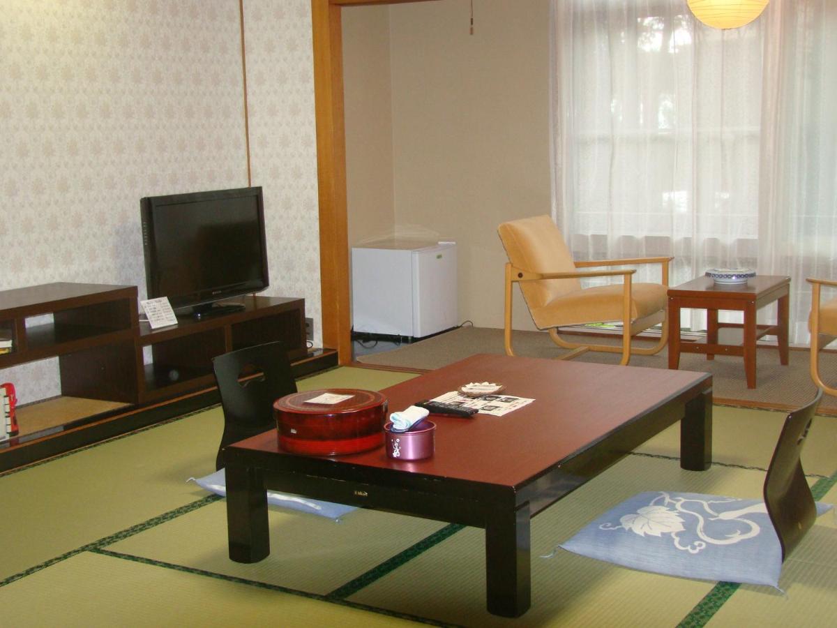 Camera in Stile Giapponese con Bagno in Comune