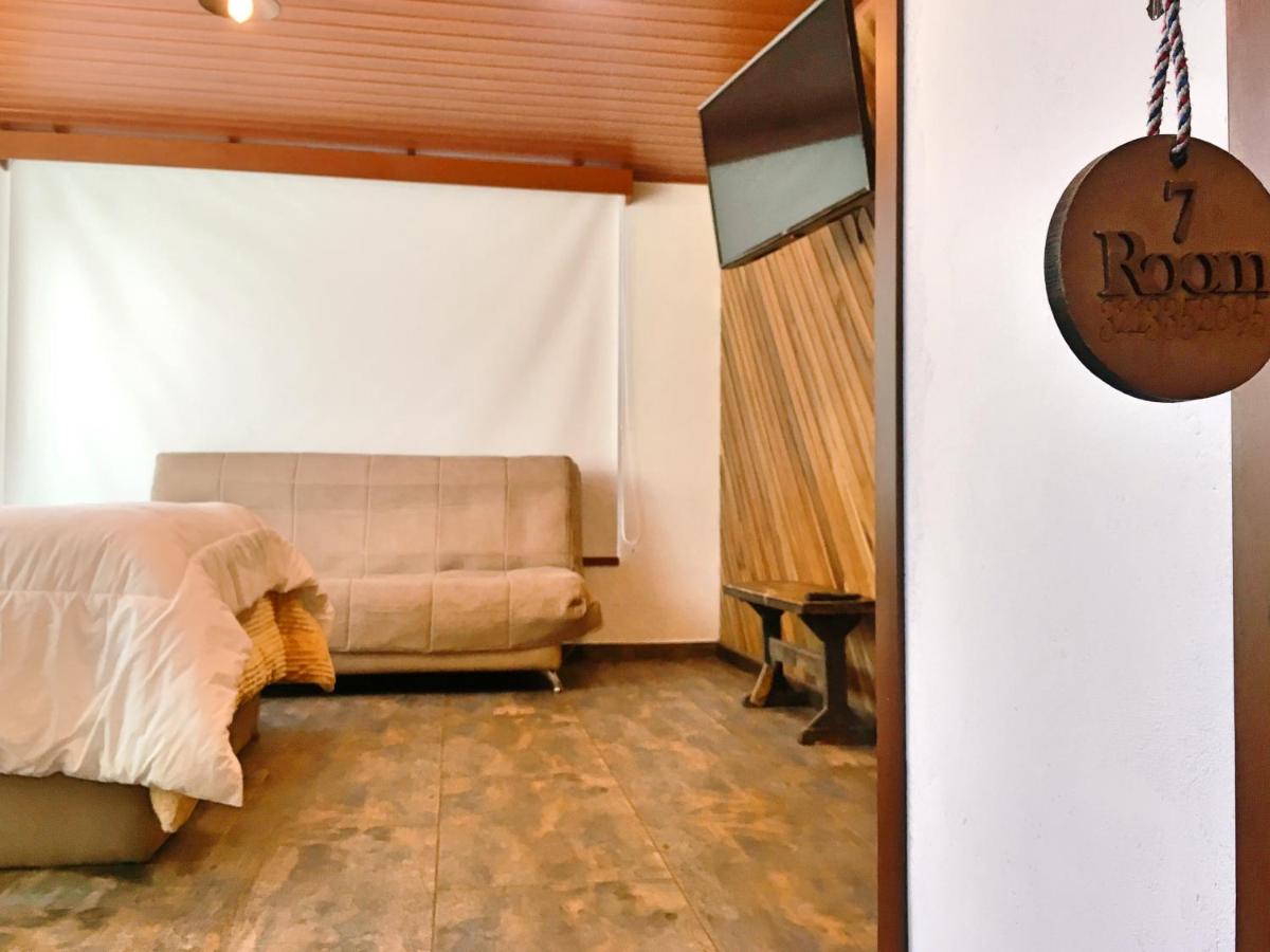 Camera Familiare con Vista Lago