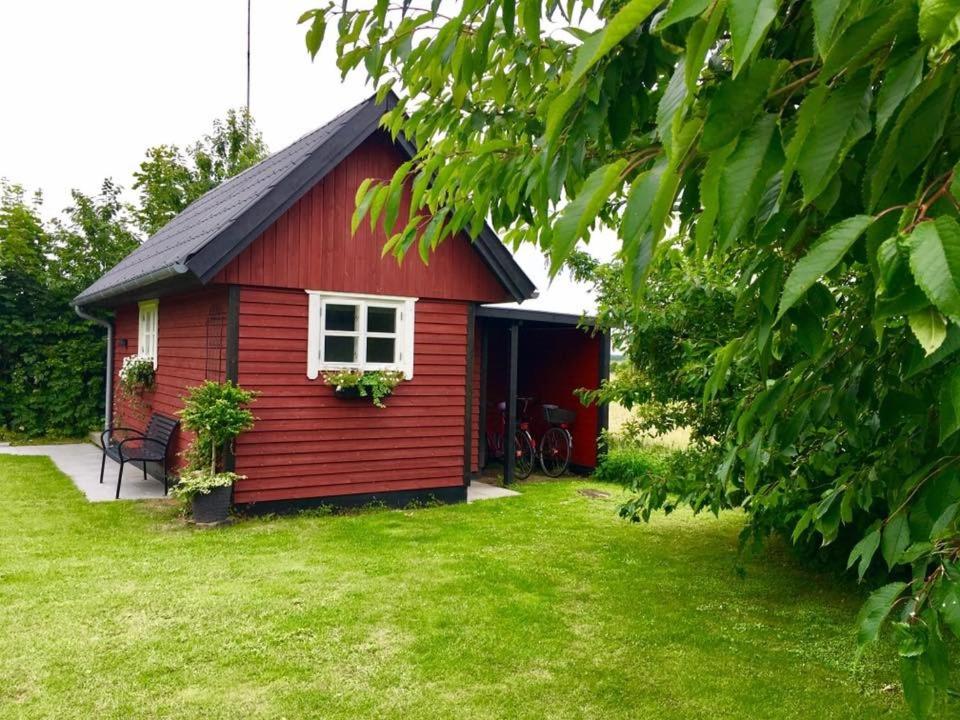 Small Cottage (2 Adults)