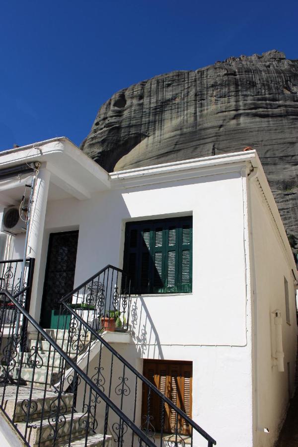 Meteora Mansion - Traditional Apt 3BD - Rocks View - Ferienwohnung