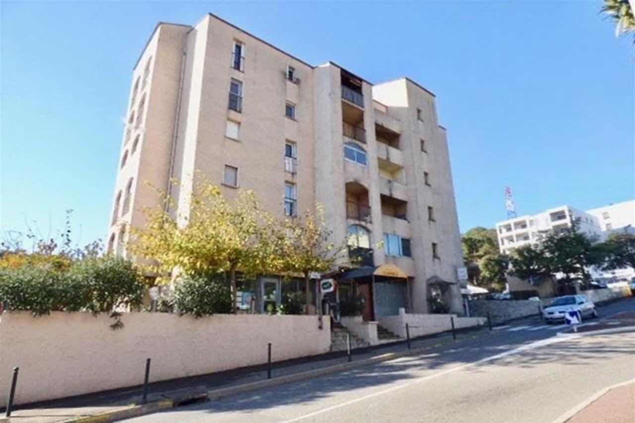 Offre Spécial Bastia Proche Centre Parking - B&B