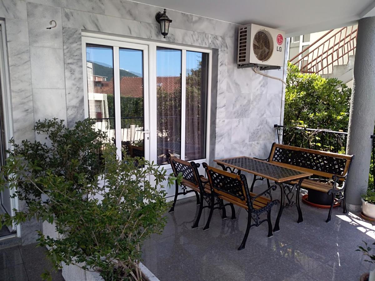 Apartment mit Terrasse