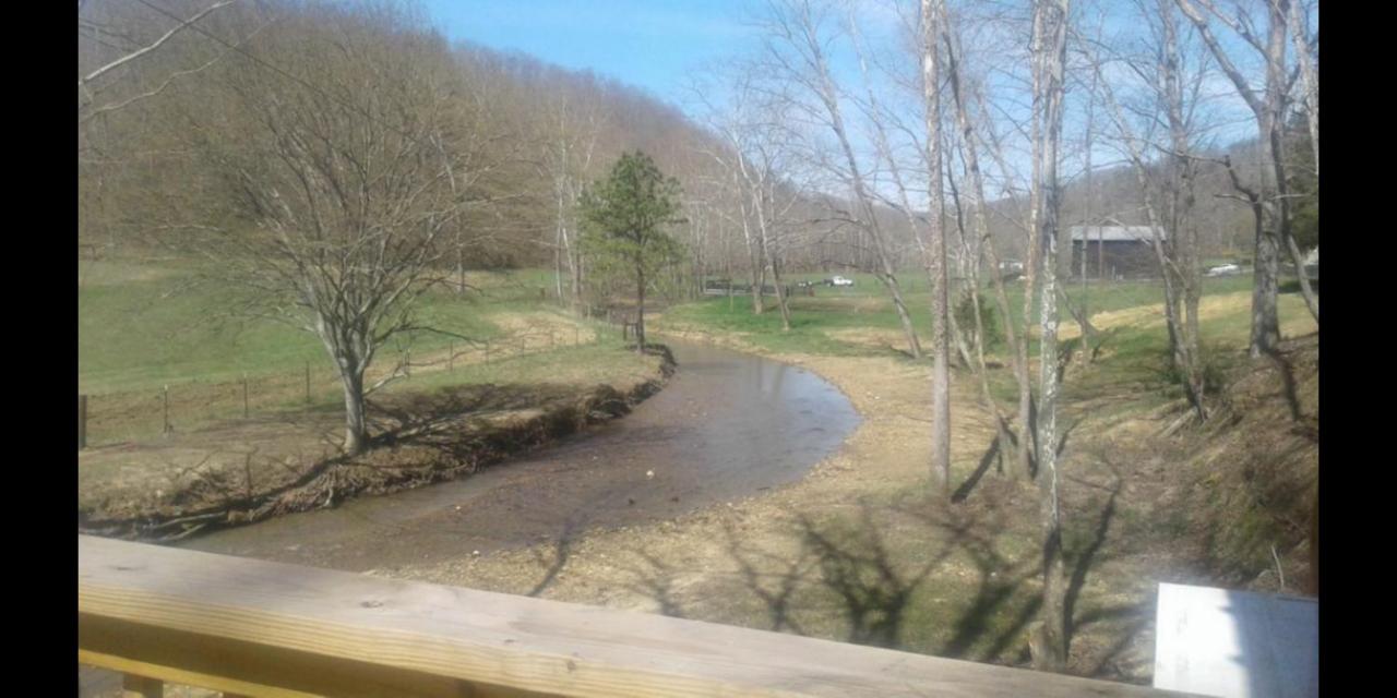Tranquil Waters Cabin - Bed and Breakfast Frenchburg