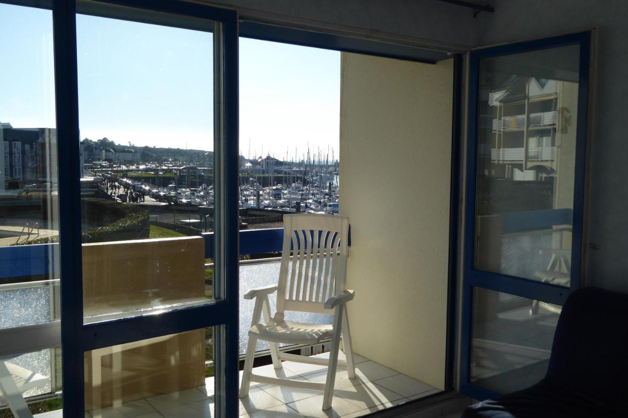 B&B Arzon - REF 157 Studio pour deux personnes avec piscine vue Port Crouesty ARZON - Bed and Breakfast Arzon