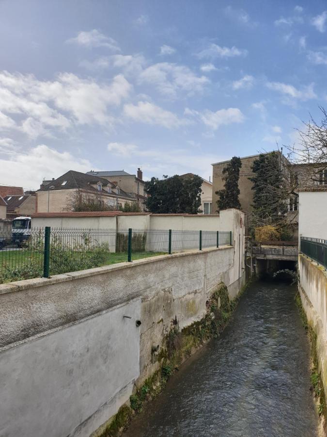 Appartement hyper-centre Epernay avec sauna et parking privé - B&B