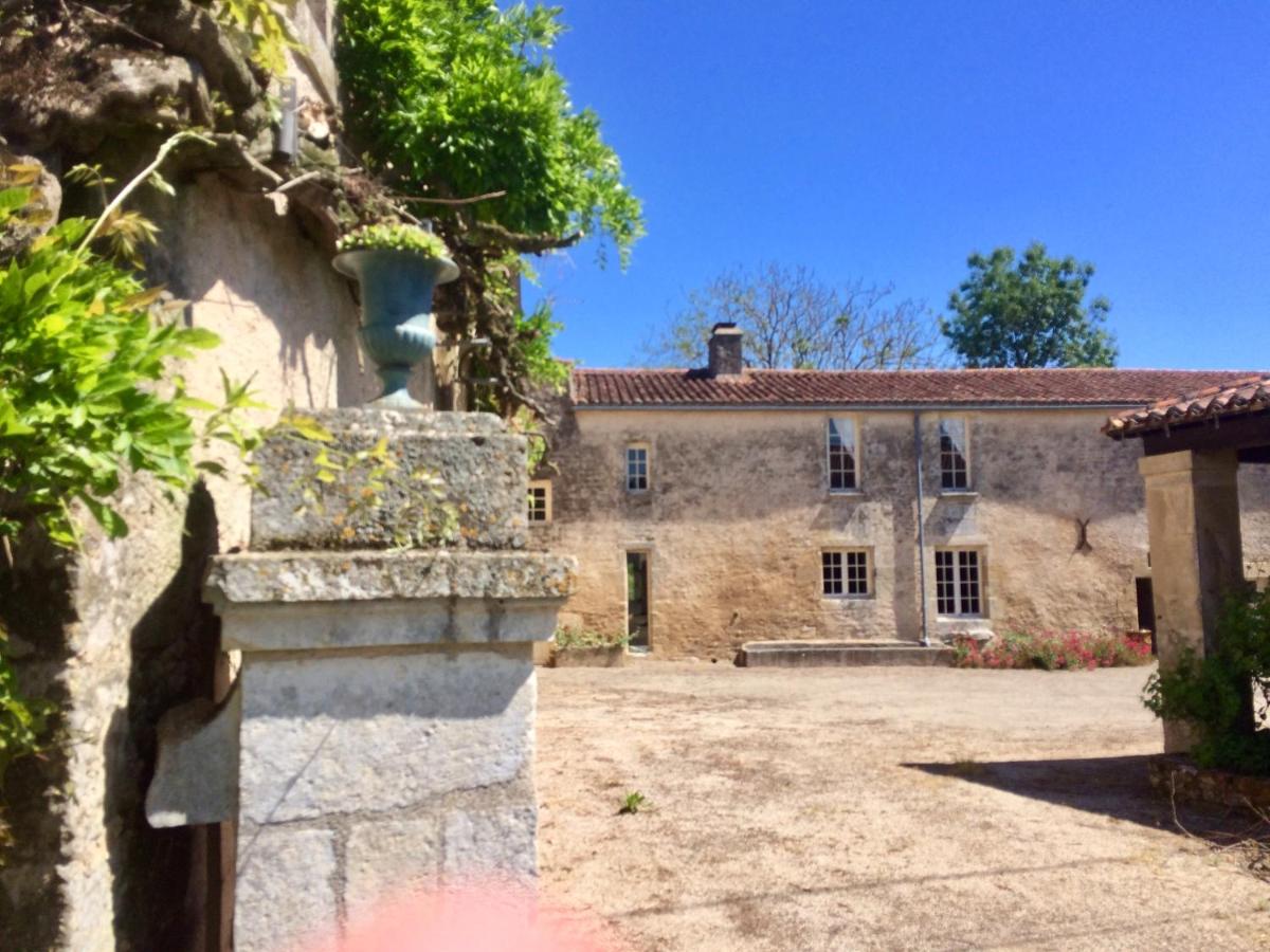 B&B Saint-Hilaire-des-Loges - Logis de La Touche - Bed and Breakfast Saint-Hilaire-des-Loges