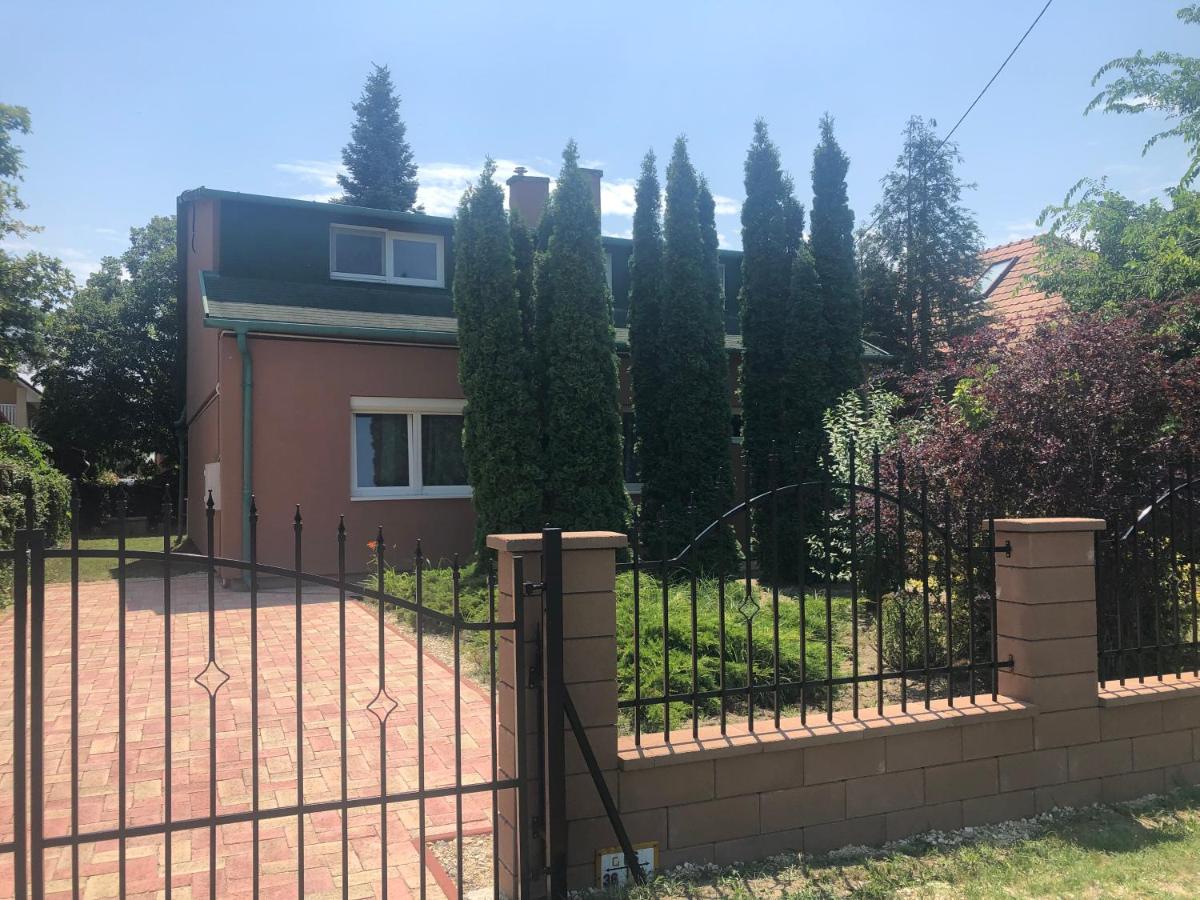 Villa Casa Mia - Bed and Breakfast Balatonlelle