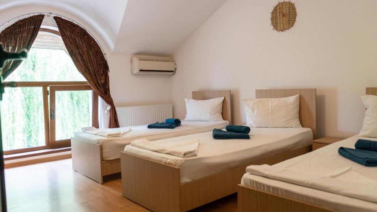 Comfort Triple Room