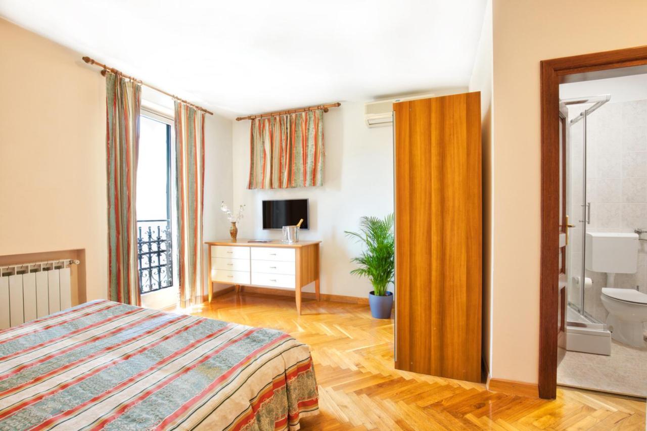 Chambre Double ou Lits Jumeaux