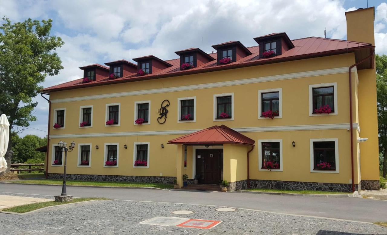 B&B Banská Štiavnica - Penzión Altmayer - Bed and Breakfast Banská Štiavnica