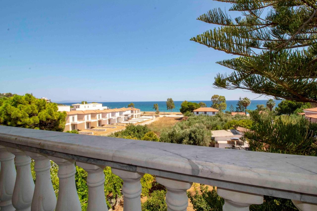 Laconian Collection #Mavrovouni By the Sea# - B&B