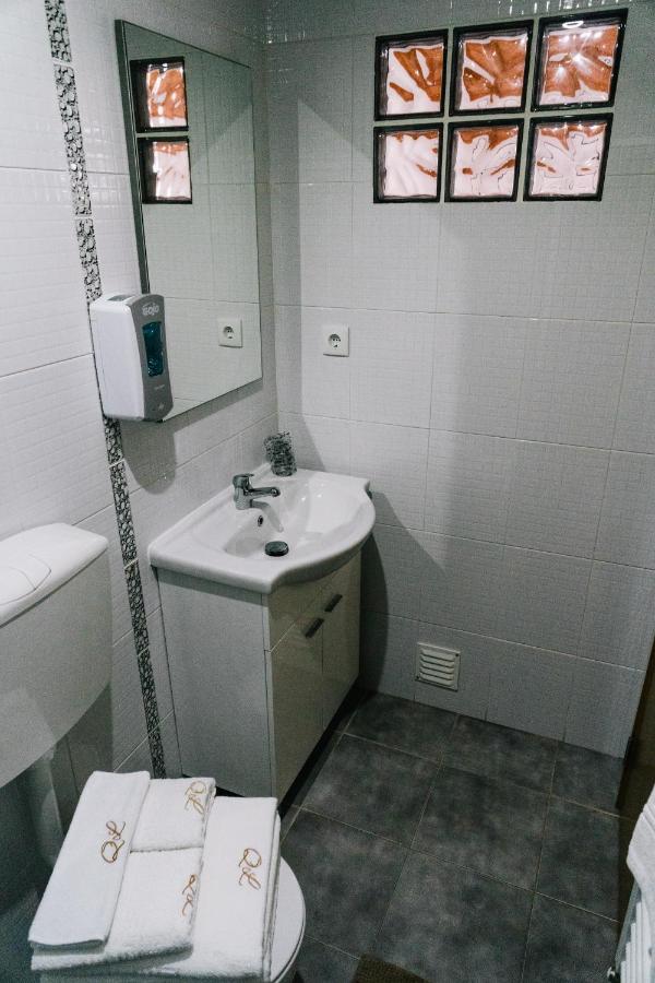 Camera Doppia con Letti Singoli