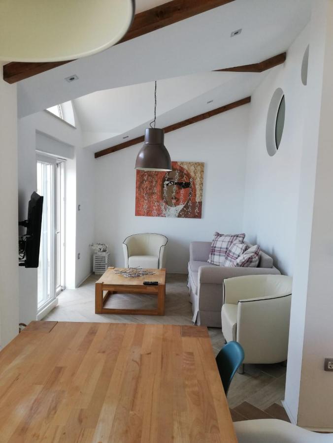 Two-Bedroom Apartment - Penthouse with Balcony and Sea View