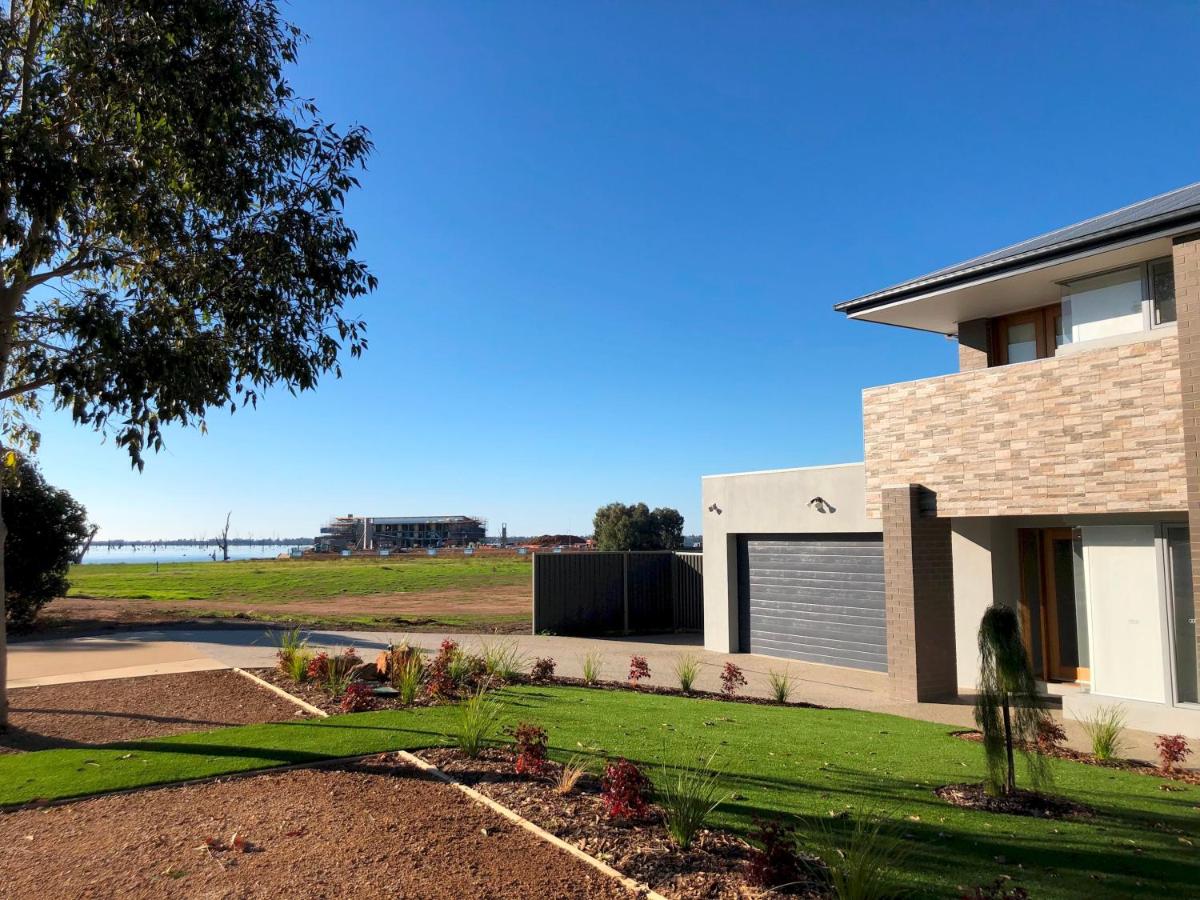 B&B Yarrawonga - Lake Resort on Black Bull - Bed and Breakfast Yarrawonga