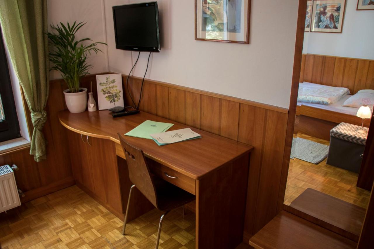 Habitación Individual con aparcamiento