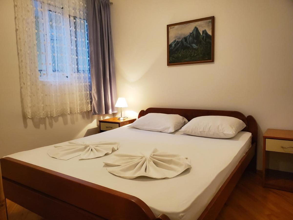 Appartement met 1 Slaapkamer en een Balkon