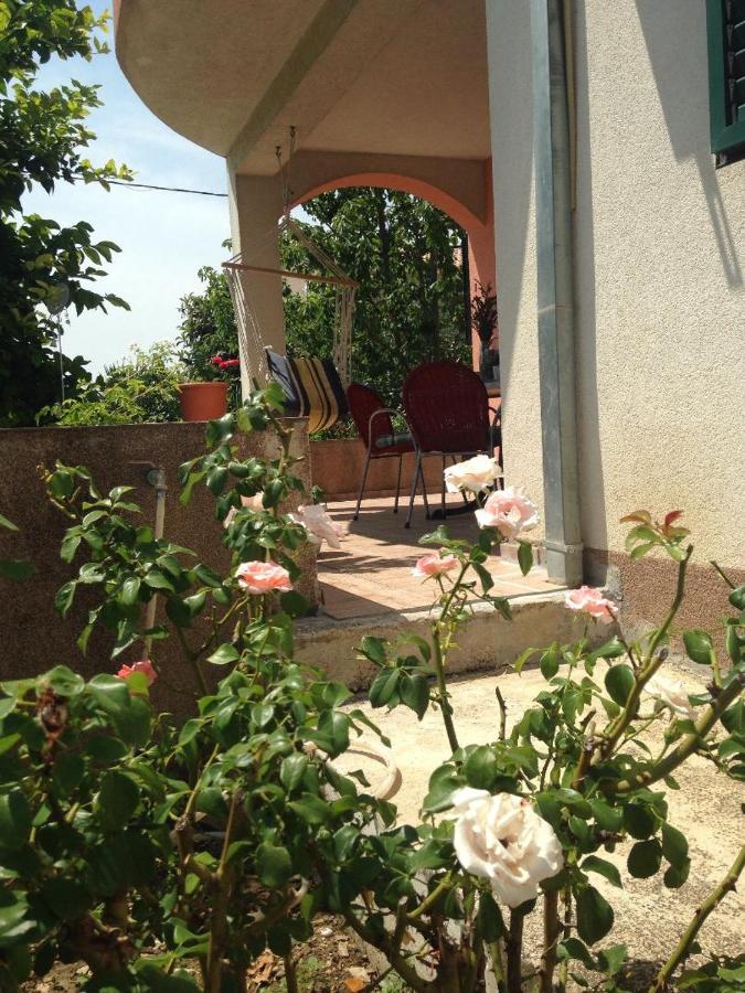 Apartment Dita - Ferienwohnung Kutleše