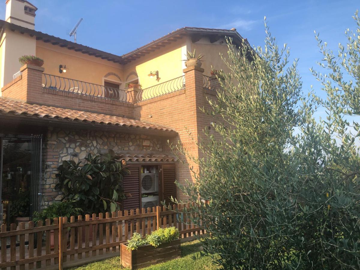 Casa in campagna a due passi dal mare - B&B Pisa