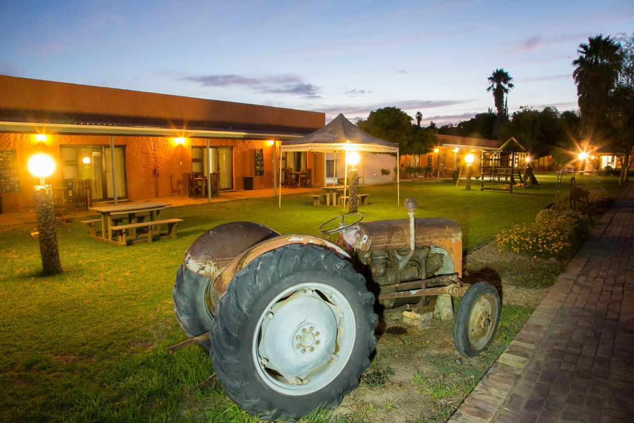 B&B Oudtshoorn - Culdesac Guesthouse Oudtshoorn - Bed and Breakfast Oudtshoorn