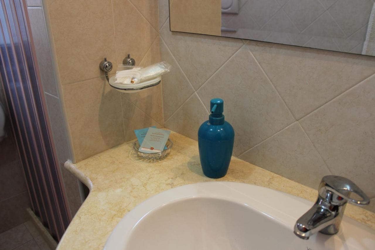 Chambre Lits Jumeaux avec Salle de Bains Privative