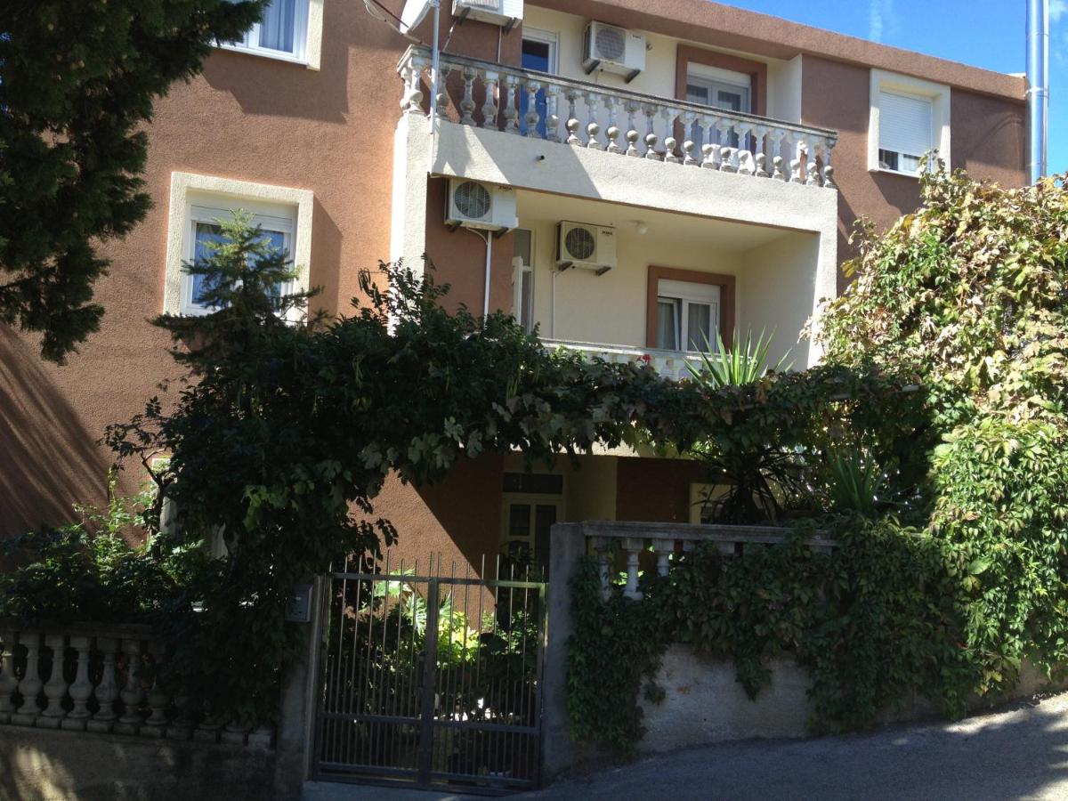 Apartments Knežević - B&B