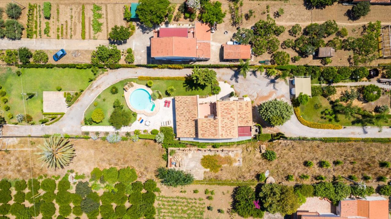 Villa Deluxe - Ferienwohnung Campofelice di Roccella