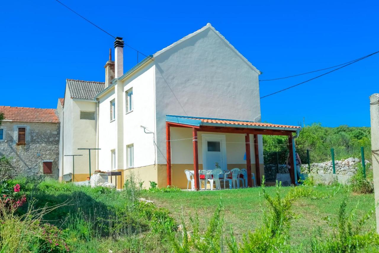 Holiday HomeToni - B&B