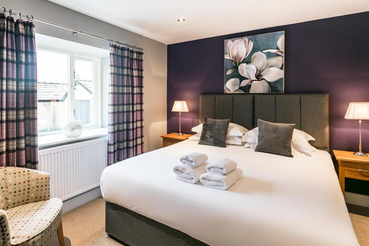 B&B Kendal - The Lodge @ Carus Green - Bed and Breakfast Kendal