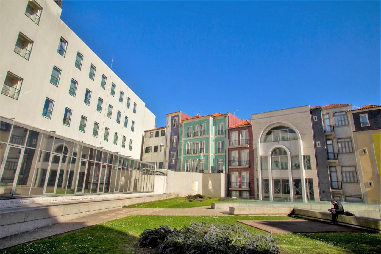 Cardosas Square Apartments by Porto City Hosts - B&B Oporto