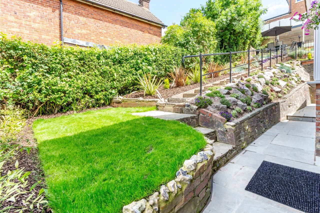 Host & Stay - Farningham Residence - B&B Caterham