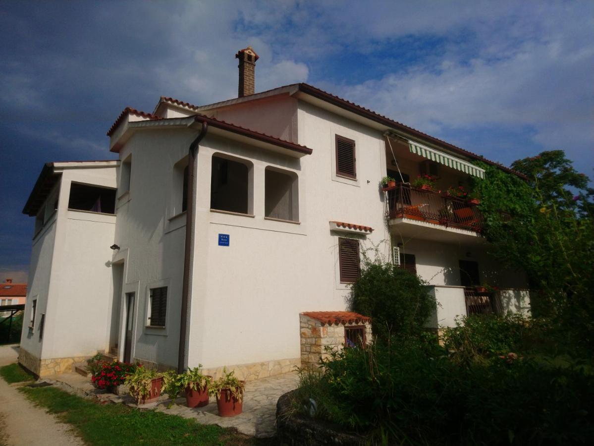 B&B Tar bei Porec - Apartman Franka - Bed and Breakfast Tar bei Porec