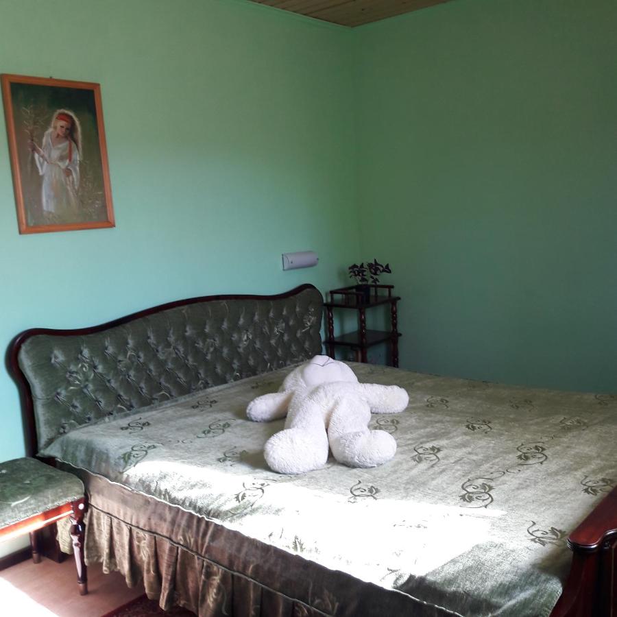 Casa cu livada - Chambres d’hôtes Corbeni