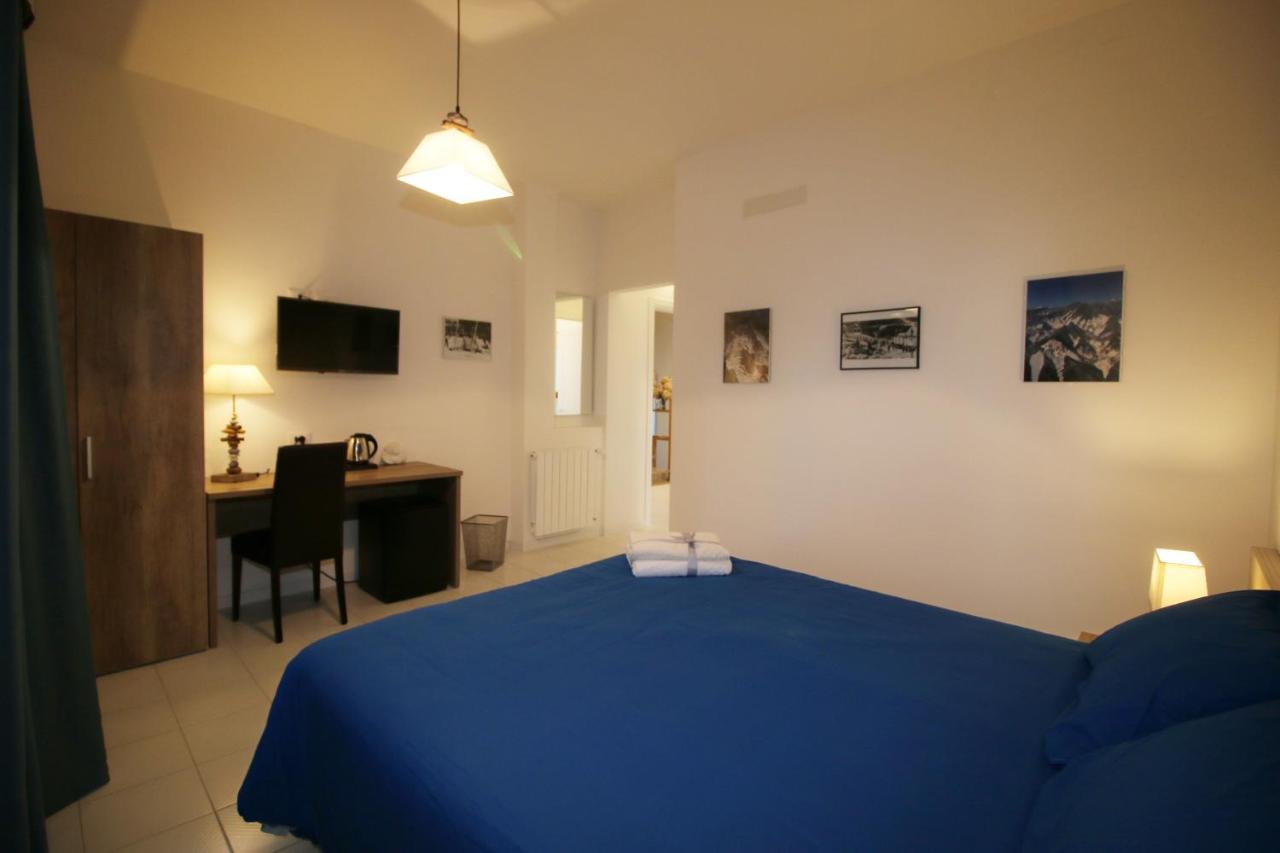 Deluxe Double or Twin Room with Balcony